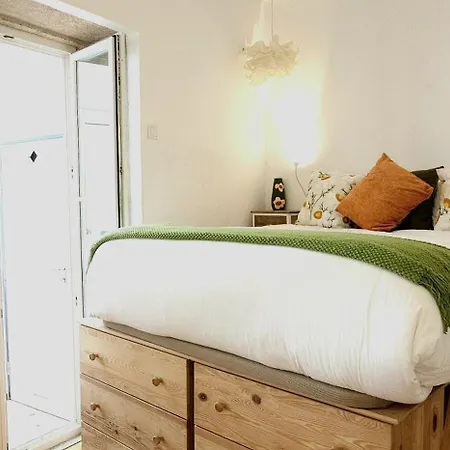 Flores'old Town - Elegant With Roomy Patio * 포르투