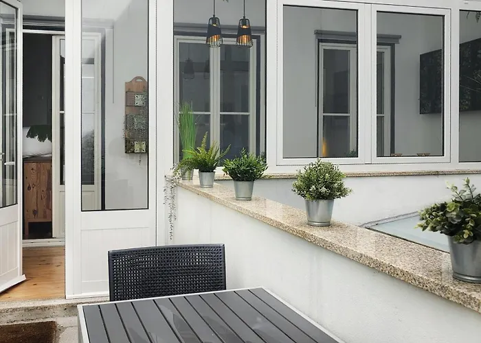 Διαμέρισμα Flores'old Town - Elegant With Roomy Patio *