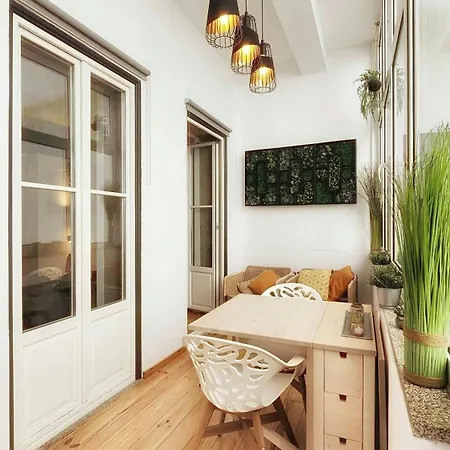 דירה Flores'old Town - Elegant With Roomy Patio