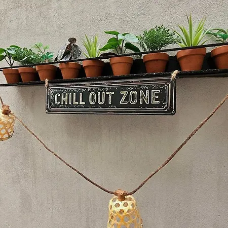 Flores'old Town - Elegant With Roomy Patio Apartman *