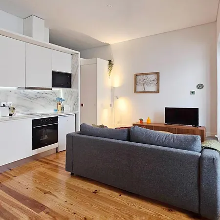 Flores'old Town - Elegant With Roomy Patio *