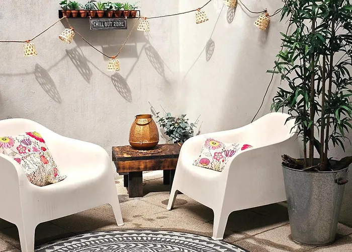 Flores'old Town - Elegant With Roomy Patio