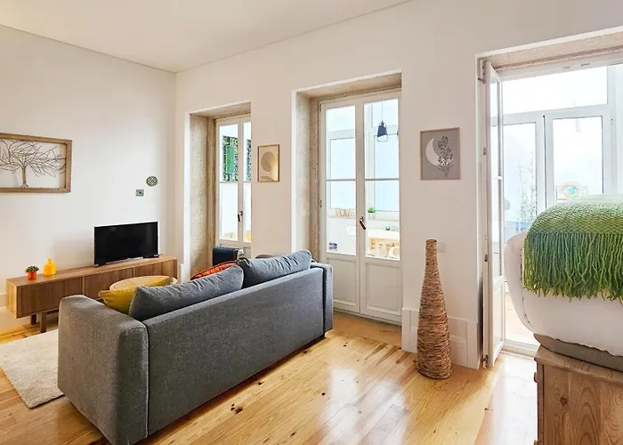 Lägenhet Flores'old Town - Elegant With Roomy Patio Oporto