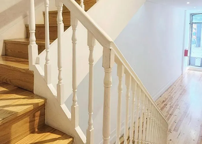 Flores'old Town - Elegant With Roomy Patio Lägenhet Oporto