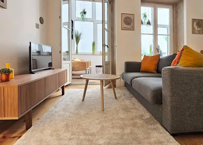 Flores'old Town - Elegant With Roomy Patio Oporto