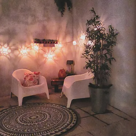 Flores'old Town - Elegant With Roomy Patio 公寓 *