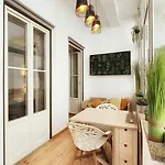 Apartment Flores'old Town - Elegant With Roomy Patio