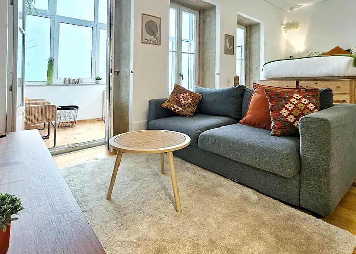 Flores'old Town - Elegant With Roomy Patio Lejlighed Porto