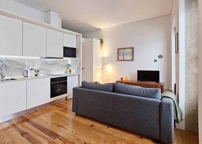 Flores'old Town - Elegant With Roomy Patio *